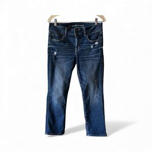 American Eagle Outfitters Women's Dark Blue Cropped Jeans